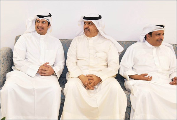  محافظ حولي علي الأصفر متوسطاً كليب وعبدالرحمن أبا الغنايم