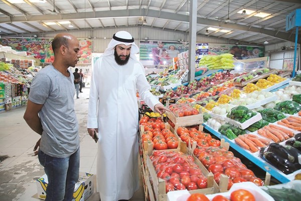 ارتفاع جنوني لأسعار الطماطم عن قبل رمضان	 (ريليش كومار)