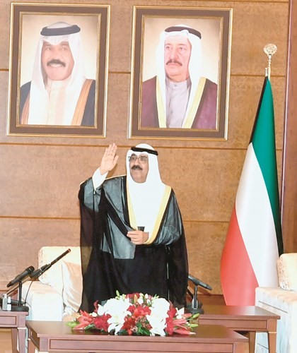 ممثل الأمير سمو ولي العهد الشيخ مشعل الأحمد محييا الحضور في الحرس الوطني