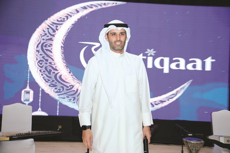 عبدالوهاب العيسى متحدثا للحضور