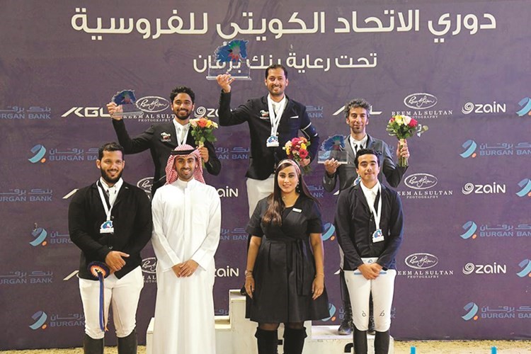 حصة النجادة في لقطة مع الفائزين
