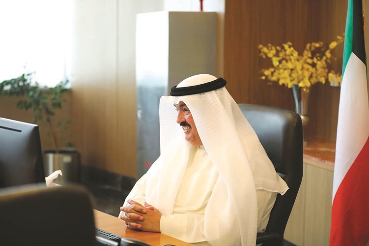 د. المضف خلال حواره الافتراضي مع أندرياس شلاشير