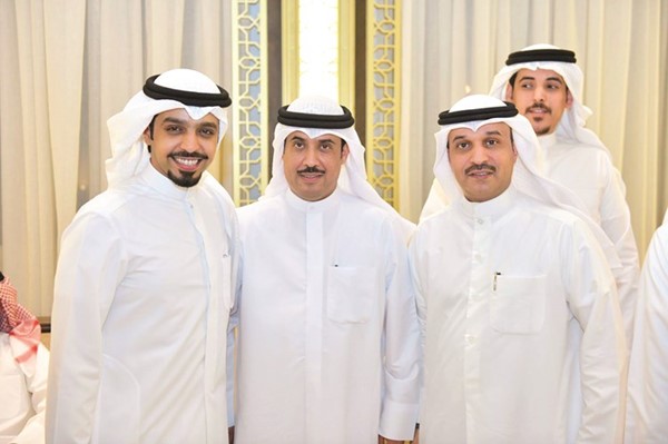 مبارك العرو متوسطا أحمد المطيري وعلي الديحاني