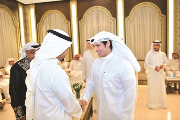 عبدالرحمن المطيري مباركا لأحمد المطيري
