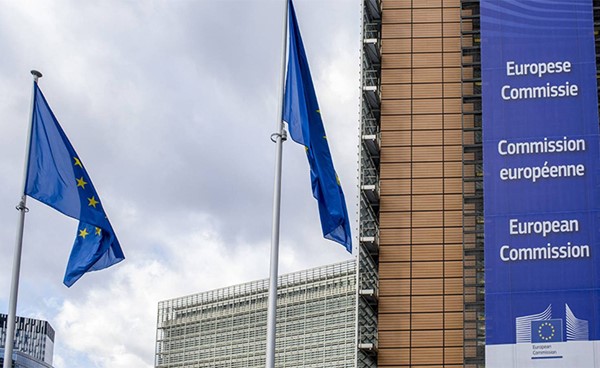 الاتحاد الأوروبي يعتزم البدء في إلغاء قواعد الدعم الحكومي المرتبط بكورونا