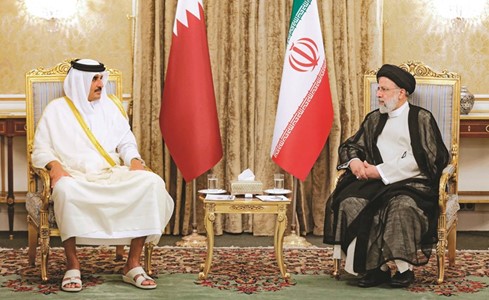 أمير قطر اتفق مع الرئيس الإيراني على حل مشاكل المنطقة بالحوار
