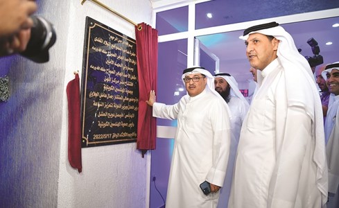 الجلاوي افتتح المركز المهني في «المهندسين»: الكويتي يستطيع العمل في مختلف المهن
