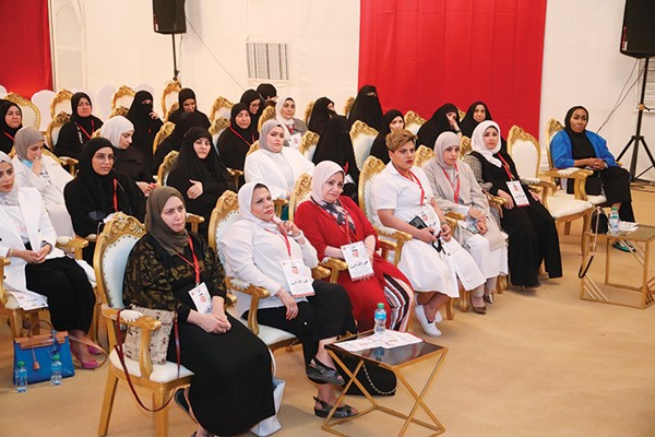 حضور نسائي في مقر عبدالله شمساه