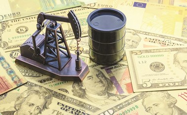 «الطاقة الدولية»: إيرادات قطاعي النفط والغاز ستقفز إلى 4 تريليونات دولار في 2022