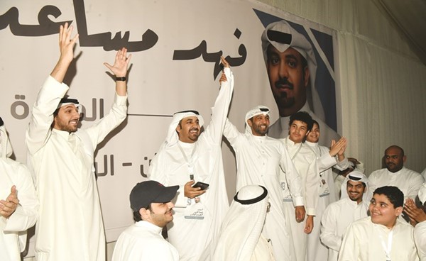 فهد العبدالجادر يحتفل بالفوز                   (محمد هاشم)