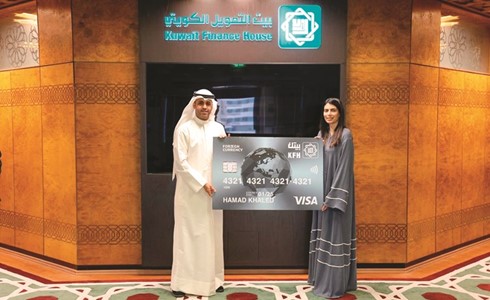 «بيتك» يفوز بجائزة «أول بطاقة عملات أجنبية مطابقة للشريعة الإسلامية بالكويت» من «Visa»