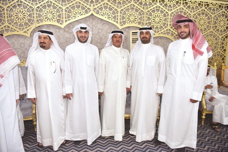 فهد العبدالجادر يهنئ نصار العازمي