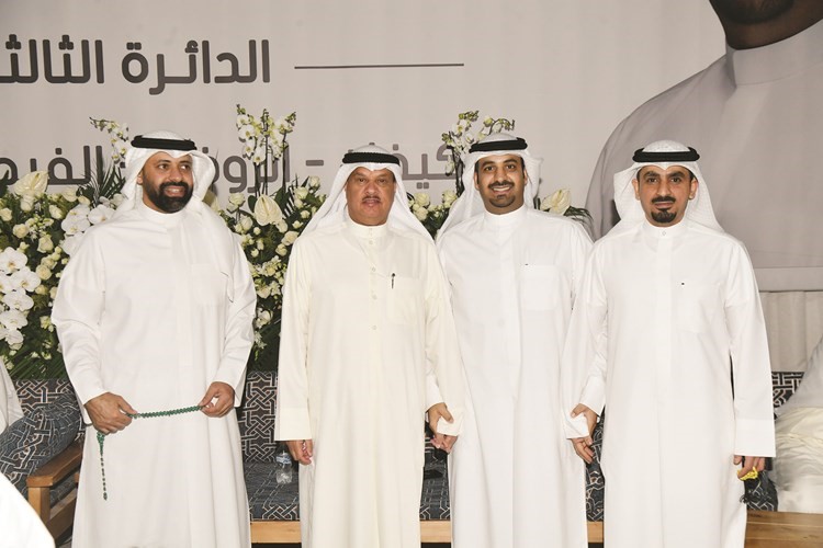 نصار بن مهيني العازمي وناصر الجدعان يهنئان
