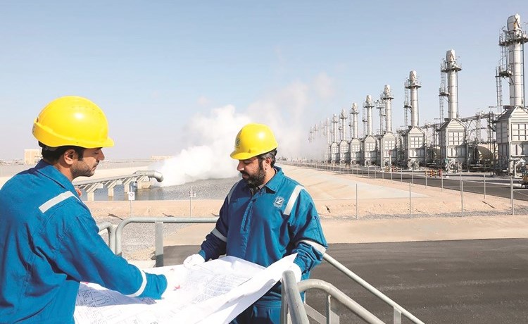 15 مليار دولار عقود نفط وغاز وقّعتها الكويت في 15 عاماً