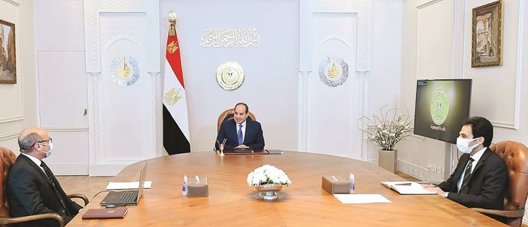 جانب من اجتماع الرئيس عبدالفتاح السيسي مع المستشار عمر مروان وزير العدل