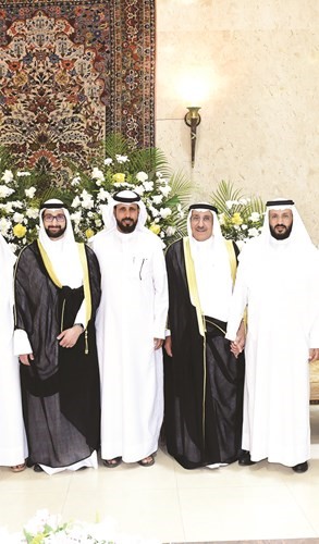 نايف الرشيدي ومنيف الرشيدي يقدمان التهاني