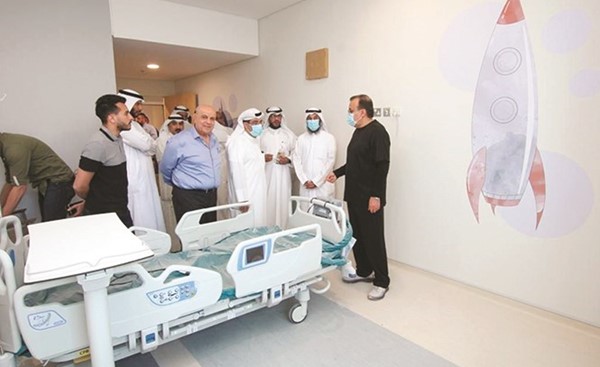 د.خالد السعيد يطلع على تجهيزات مستشفى الفروانية