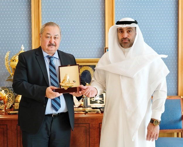 مدير جامعة الكويت استقبل سفير الجمهورية القرغيزية