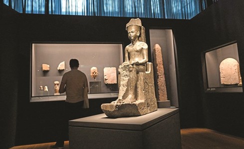 «الفراعنة سوبر ستارز» معرض بمرسيليا يستكشف أسباب شهرة قدماء المصريين