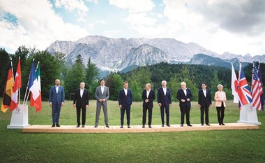 بايدن يدعو «G7» للتكاتف ضد روسيا وحظر الذهب يستهدف «آلة بوتين العسكرية»