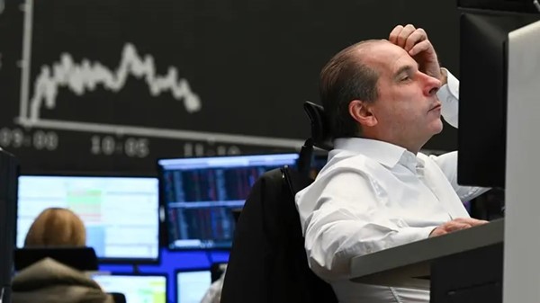 خسائر قطاع التعدين تهبط بالأسهم الأوروبية بعد صعودها في جلستين متتاليتين
