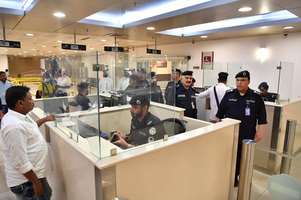 وكيل وزارة الداخلية الفريق أنور البرجس قام بجولة تفقدية في مطار الكويت الدولي