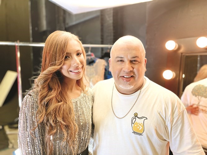 سارة مع المخرج الترك