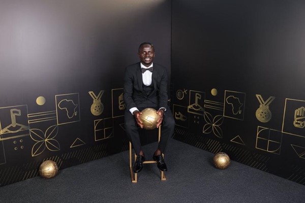 السنغالي ساديو مانيه أفضل لاعب إفريقي لعام 2022