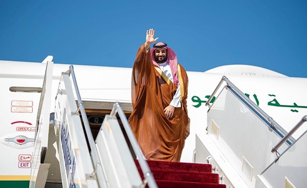 صاحب السمو الملكي الأمير محمد بن سلمان لدى مغادرته مطار أثينا الدولي 	(واس)