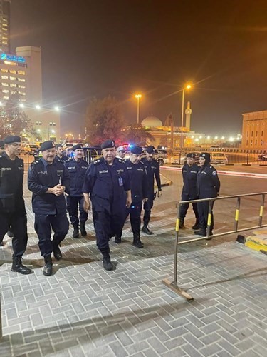  الفريق أنور البرجس واللواء جمال الصايغ خلال الجولة التفقدية