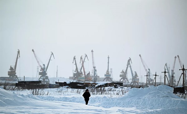 روسيا تعتمد خطة بنحو 30 مليار دولار لتطوير ممر الملاحة الشمالي