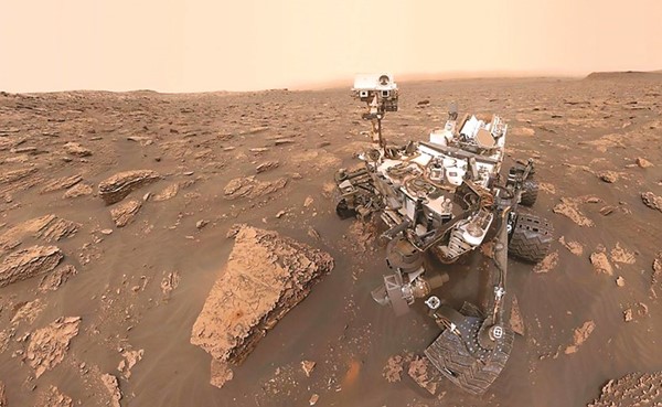 «كوريوسيتي» يستكشف منطقة جديدة على «المريخ»