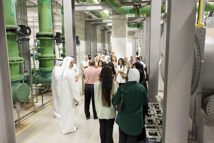 زيارة طلبة قسم «الهندسة الصناعية» في جامعة الكويت لمركز 360