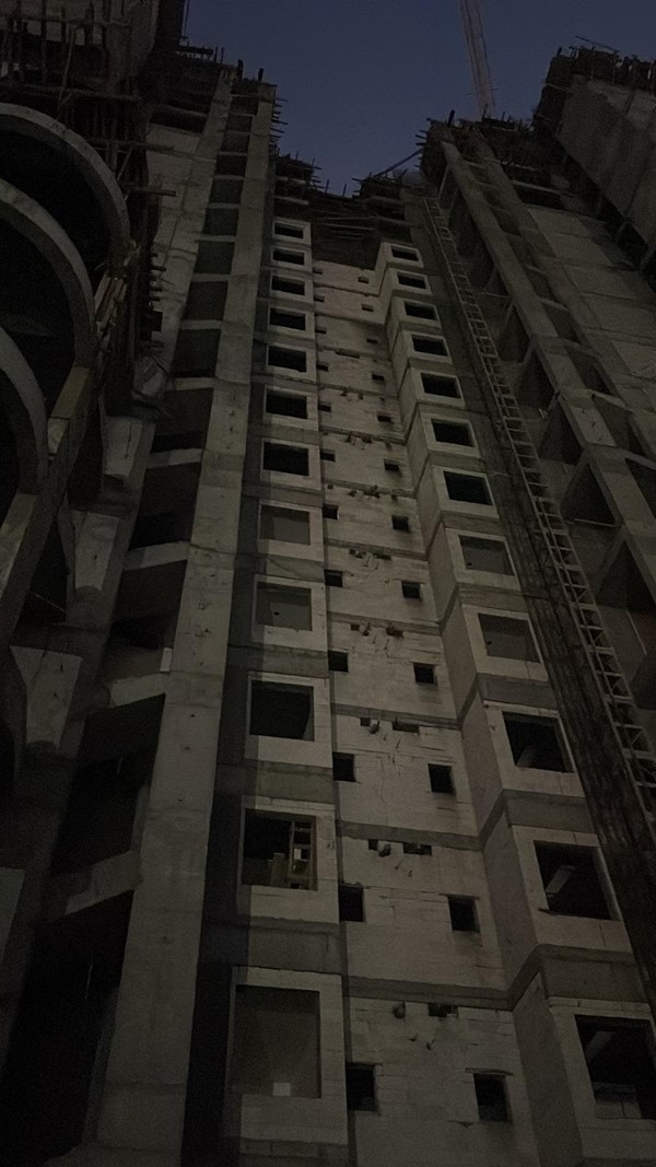 وفاة عامل بناء مصري من الطابق الـ15 لبناية قيد الانشاء