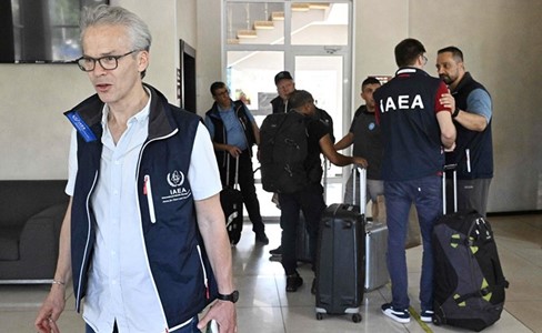 فريق «الوكالة الدولية» يصل إلى «زابوريجيا» لتفادي وقوع «حادث نووي»