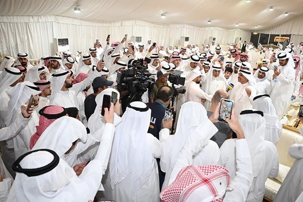 د.محمد الدوسري متحدثا إلى وسائل الإعلام خلال حفل الاستقبال