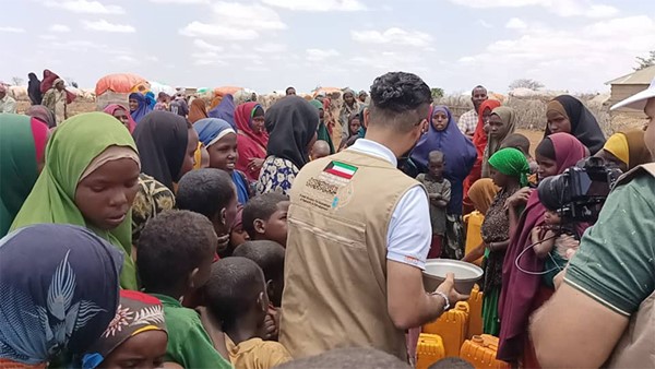 "الوقف الإنساني" وزعت المساعدات الإغاثية على المتضررين من المجاعة في الصومال