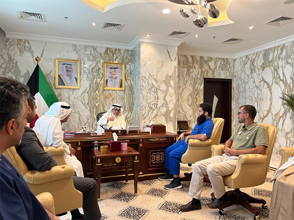 وزير الصحة ناقش مع أعضاء رابطة أطباء العيون ورئيس مجلس أقسام العيون التحديات التي تواجههم والحلول المقترحة بشأنها