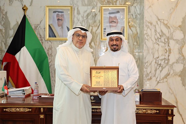وزير الصحة ناقش مع أعضاء رابطة أطباء العيون ورئيس مجلس أقسام العيون التحديات التي تواجههم والحلول المقترحة بشأنها