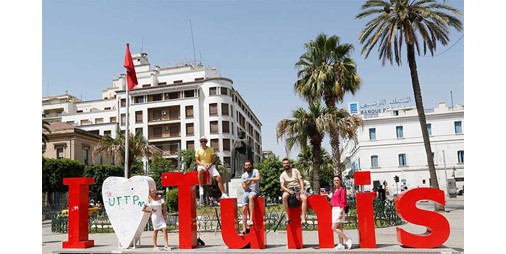 تونس تستقطب أكثر من 4 ملايين سائح مع توقعات بعودة النشاط الطبيعي للسياحة في 2024 تونس تستقطب أكثر من 4 ملايين سائح مع توقعات بعودة النشاط الطبيعي للسياحة في 2024