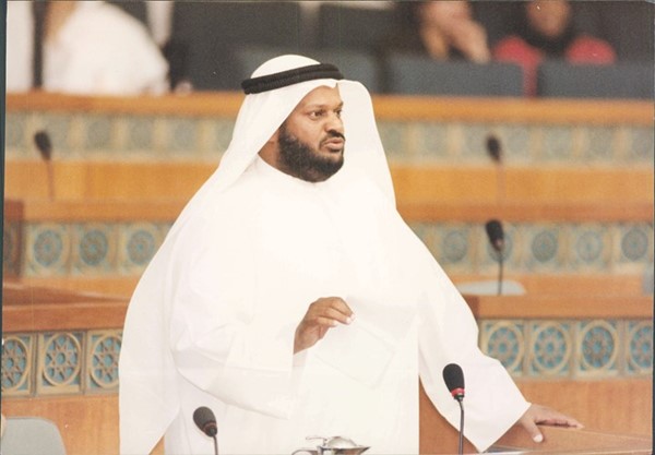 مرشح الدائرة الثانية النائب السابق د.عبدالله العرادة متحدثا في إحدى جلسات مجلس الأمة