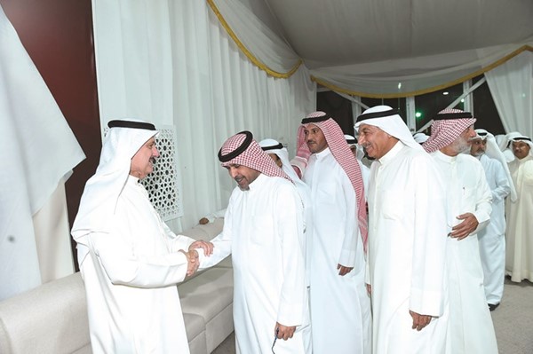 ويرحب بالحضور