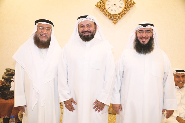 حمد العبيد ود.وليد الطبطبائي