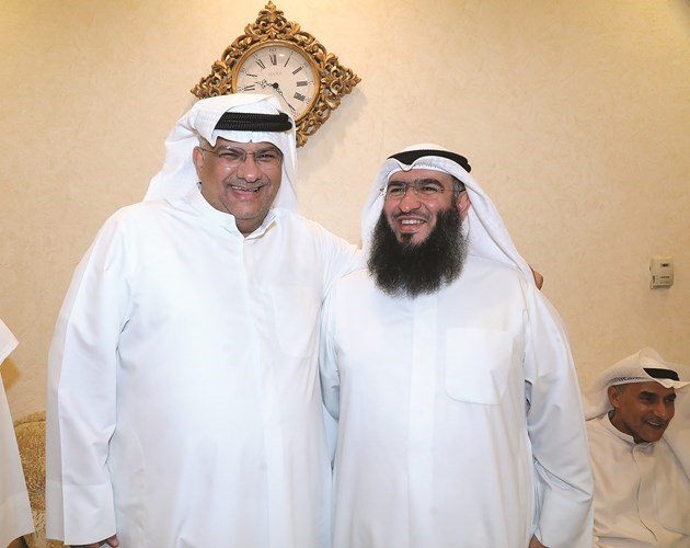 المرشح حمد العبيد مع إبراهيم الربيعان