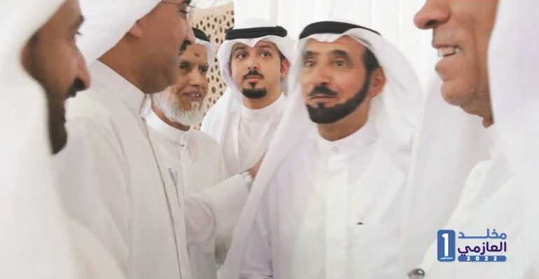 مخلد العازمي وحديث مع بعض أبناء الدائرة