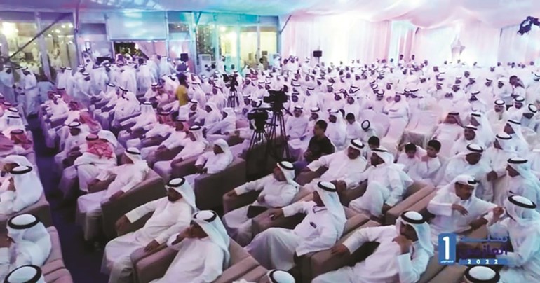 ناخبو الدائرة الأولى في المقر الانتخابي للمرشح مخلد العازمي