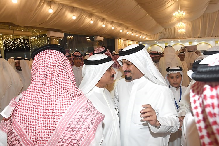 حوار باسم مع أحد الحضور