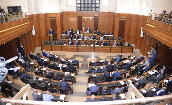 جانب من جلسة مجلس النواب اللبناني لاقرار الموازنة (محمود الطويل)