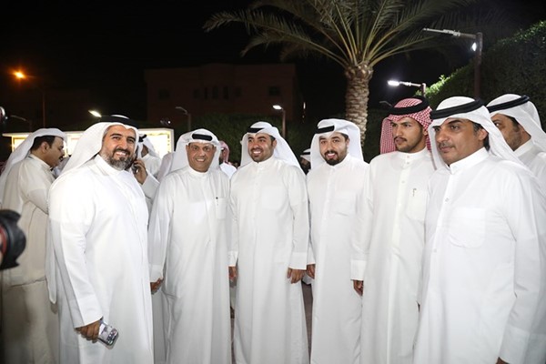 فرز الديحاني بين محبيه ومؤيديه