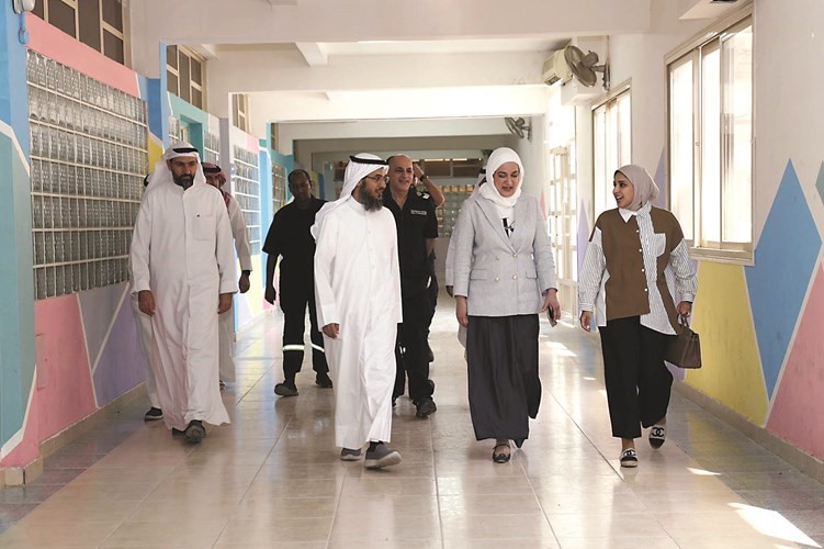 المطيري تفقّد مقار الاقتراع للوقوف على جاهزيتها